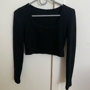 Long sleeve crop top